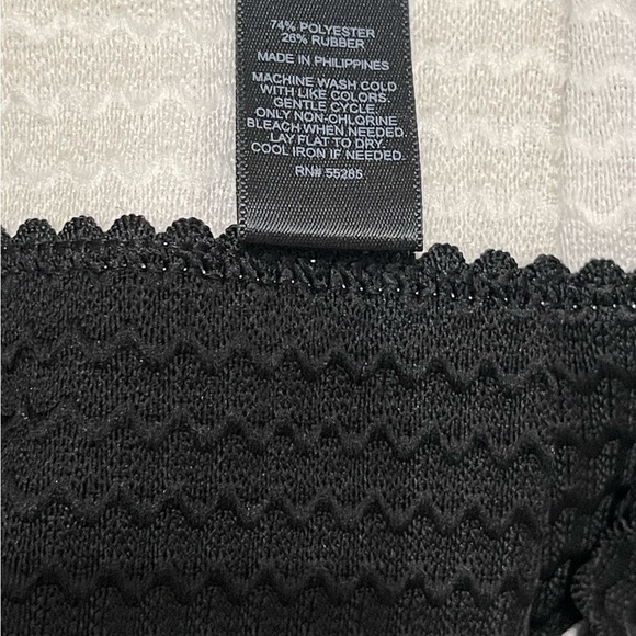 EXPRESS Black & White Striped Mini Skirt Elastic Waist Womens Size M - Picture 13 of 13